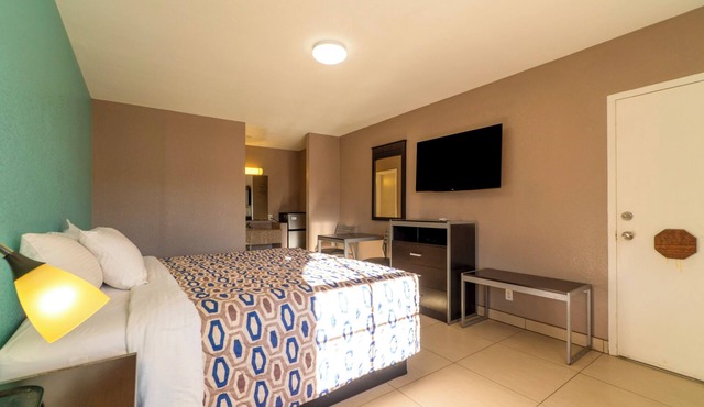 Woodfield Inn & Suites Hotel O, Yoakum TX 111