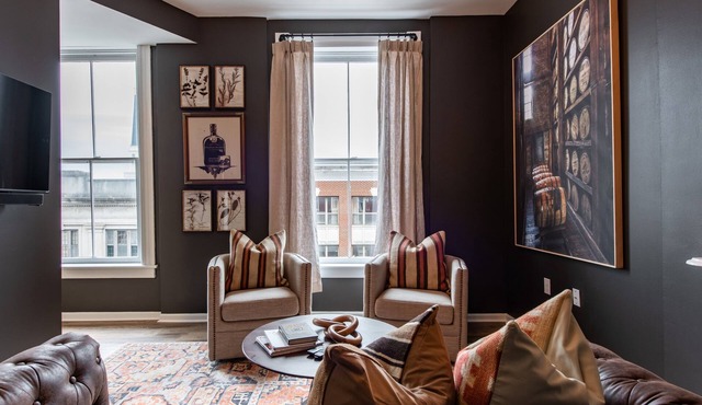 Woodford Reserve Suite, The Woodford Hotel