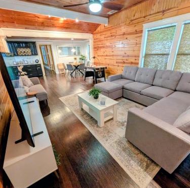 Woodhaven Cottage Downtown McKinney