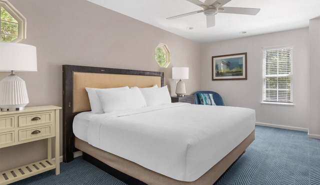 Woodland 2BR Suite w/Full Kitchen: 2.1 Miles to Sea Scape Golf Course