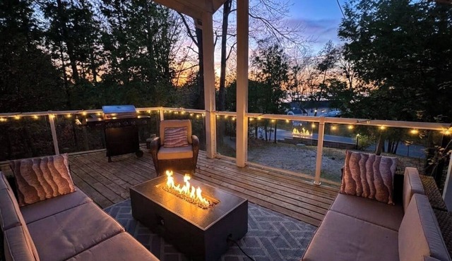 Woodland Beach Sunset Haven