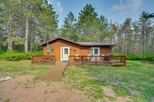 Woodland Cabin w/Fishing, ATV & Snowmobile Trails