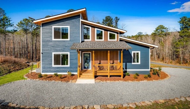 Woodland Château | Hot Tub + King/Queen beds + Game Loft