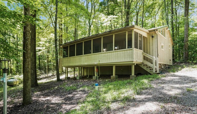 Woodland Cottage | Secluded Hocking Hills Getaway