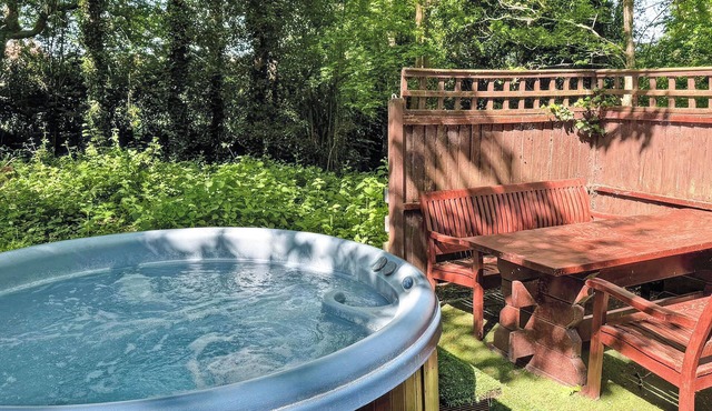 Woodland Hawthorn Lodge