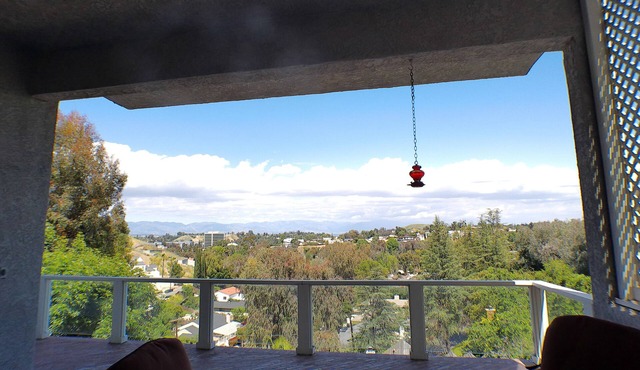 Woodland Hills Tranquil Retreat with Amazing Panoramic CITY VIEWS