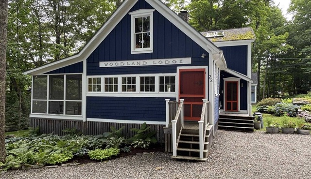 WOODLAND LODGE - Town of Northport - Bayside Village