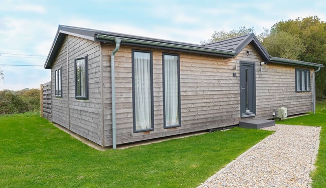 Woodland Lodge with hot tub - Warrenwood Country Park