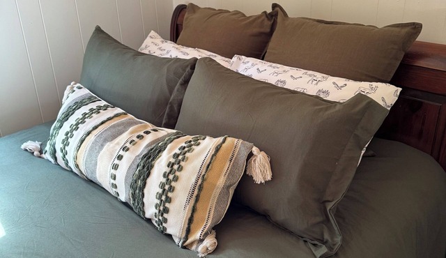 Woodland Retreat - unwind in this country lodge close to Ellicottville&Salamanca