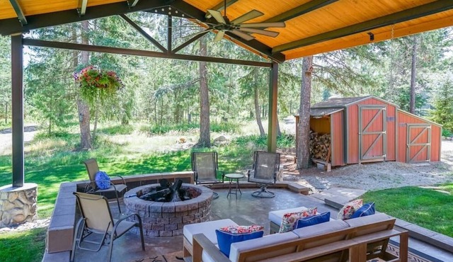 Woodland retreat: spa room, nature!