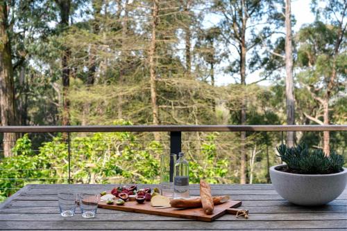 Woodland Sanctuary - Mini Golf, Fire Pit, Wineries