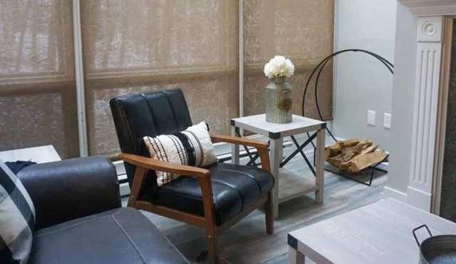 Woodlands Loft for a Perfect Getaway!!