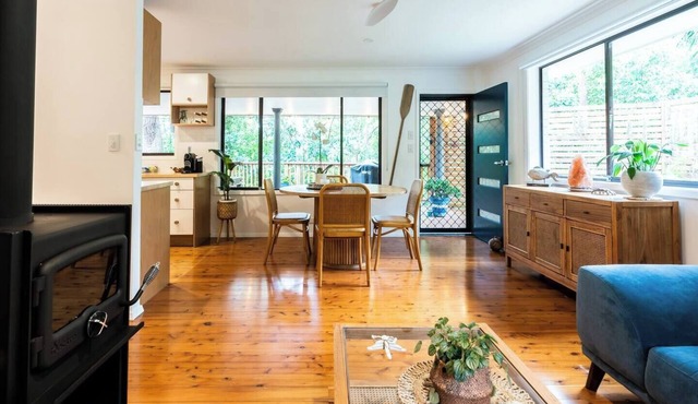 Woodlands Seaside Coastal Calm in Avoca Beach