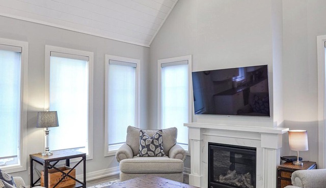 Woodmere Cottage (#7)