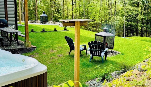 Woodpecker, Spa,Foyer,Bike,Ski!