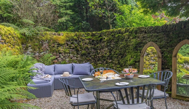 Woodpecker - Two Bedroom House, Sleeps 4