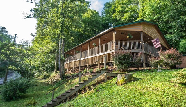 Woods Mountain | Glades Art District w/Spacious Covered Deck & Hot Tub | Free Tickets!