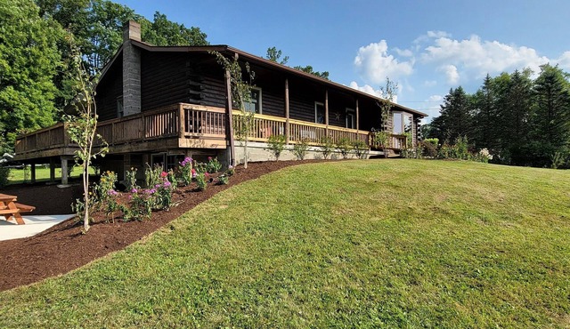 Woodside Escape | 5BR, 3BA, Hot Tub, Large yard