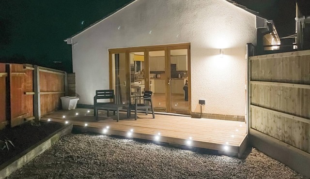 Woodside Retreat, Number 37