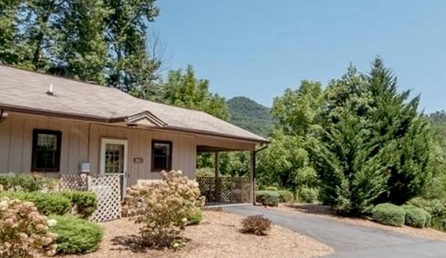 Woodside Villa in Franklin NC