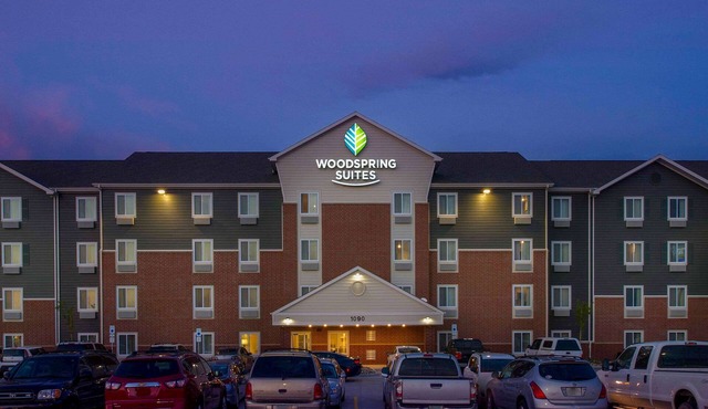 WoodSpring Suites Fargo North Near NDSU