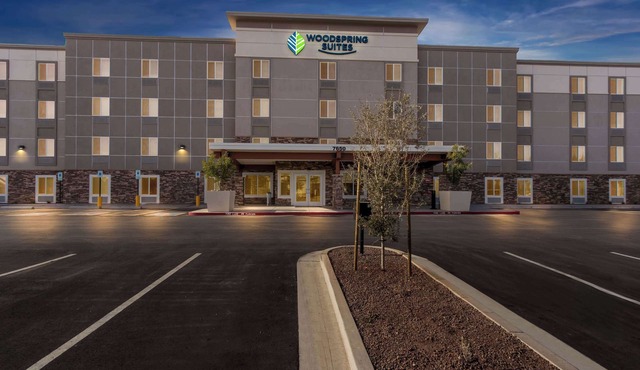 Woodspring Suites Gilbert - Mesa Gateway Airport