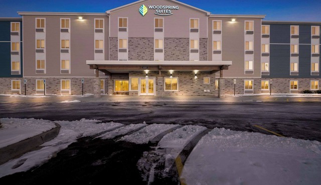 Woodspring Suites Loves Park Rockford