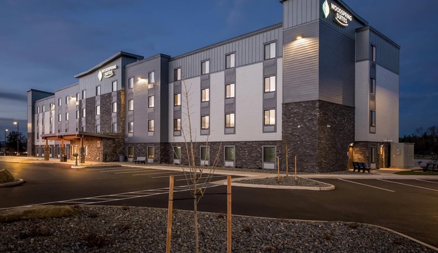 WoodSpring Suites Medford near I-5