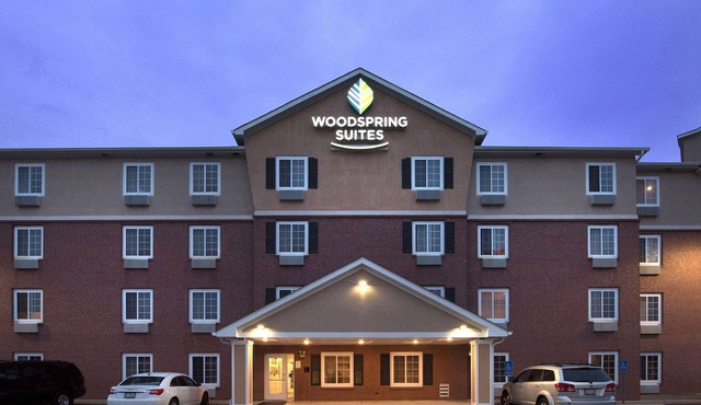 WoodSpring Suites St. Louis Arnold