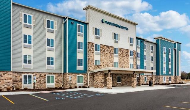 WoodSpring Suites Toledo Maumee