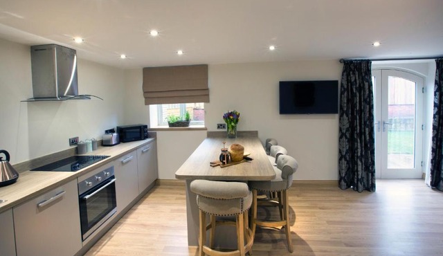 Woodspurge Cottage, Drift House Holiday Cottages