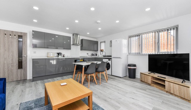 Woodstock House Flat 4 - Modern 2 Bed in Hucknall