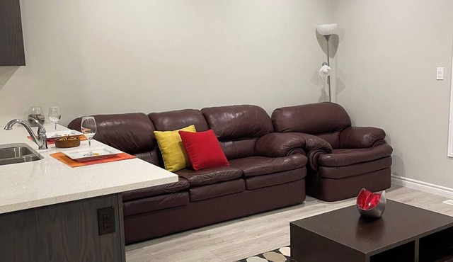 Woodstock house-Fully Furnished 5 BR townhouse