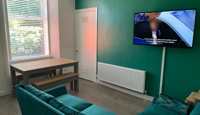 Woodvale Flat, Renton, Loch Lomond