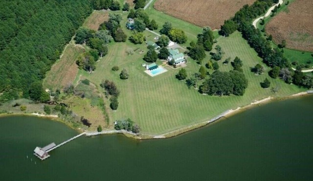 Woodwind Manor on the Tred Avon minutes to St Michaels and Easton.