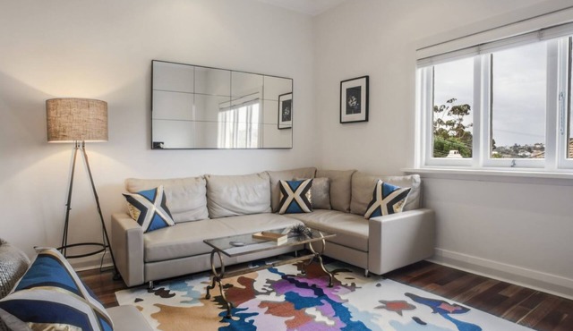 Woollahra Roslyndale Ave I90