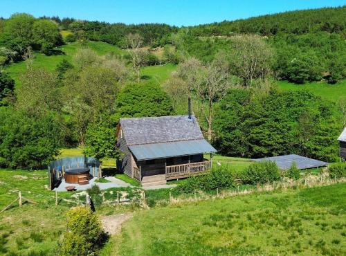 Woolly Wood Cabins - Bryn