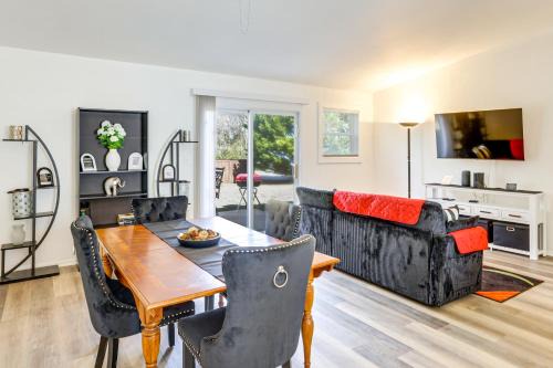 Work, Explore and Unwind Greenville Getaway with Yard