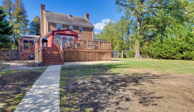 Work & Explore in DC! Cheverly Apt 1/2 Mi to Metro