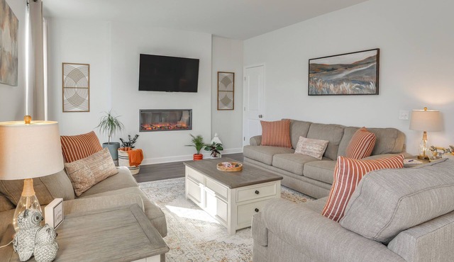 Work, Explore & More: Lebanon Family Home!