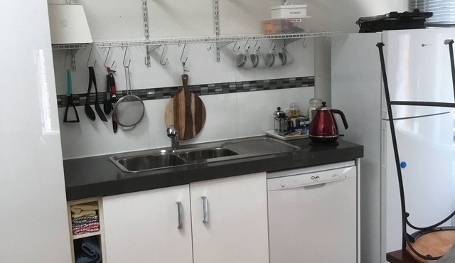 Work from home in a two bedroom self contained luxury apartment with Netflix