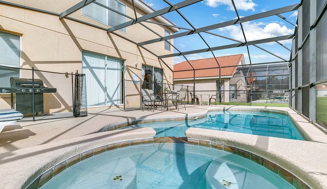 Work & Play Here-Gated Resort Villa-5 Masters-Private Pool-Free Wifi-Near Disney