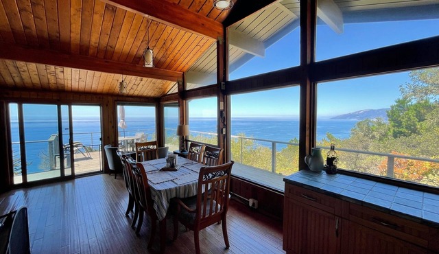 Work, write, create, or renew with a view! South Coast Big Sur; 30-DAY MINIMUM
