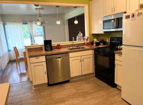 Worker's Den of Richmond-5 bdr house in zip 23227