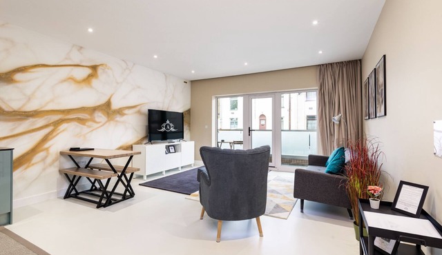 Working in the Area This Christmas? Stay Warm & Comfortable