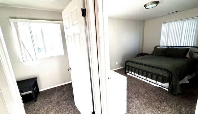 Workman’s Rest Pt. 2 – Quiet Upstairs 2BR for Working Travelers