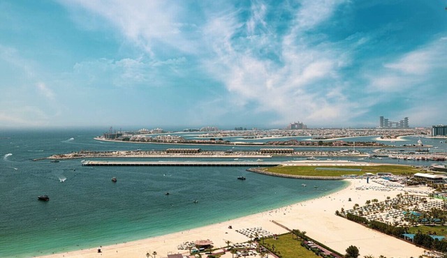 World Class | 1BR | Breathtaking Beach Views