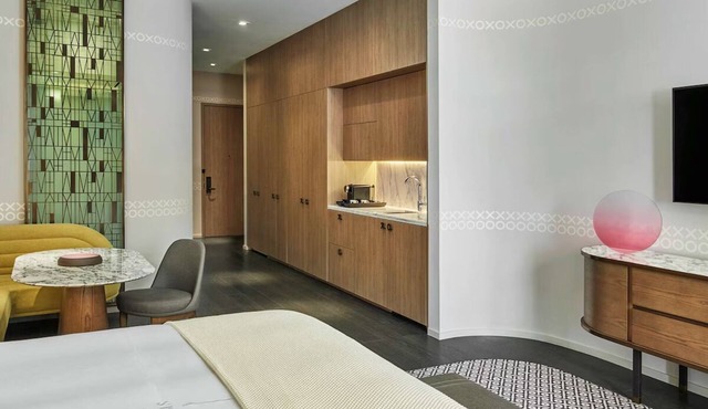 World Class Amenities | Terrace Pool | Luxury Unit | Explore Brickell