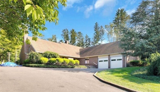 World Cup 2026 Luxury HQ 5BR w/Private Bath, Gym, 100” TV, Princeton & NJT