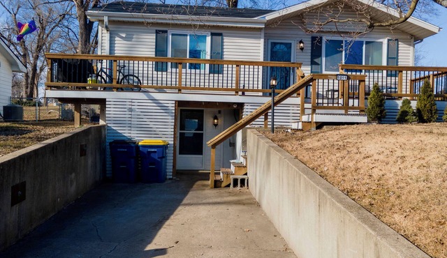 World Cup Basecamp between Lawrence and KC, 1-bedroom lower level apartment.